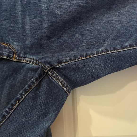 Universal Thread Blue Jeans - Picture 5 of 7